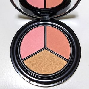 Elizabeth Arden Blush & Highlighter Trio